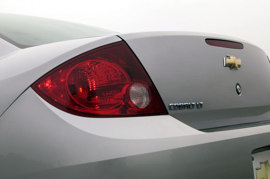 Chevrolet Cobalt 2005 года  (фото 30 из 60)